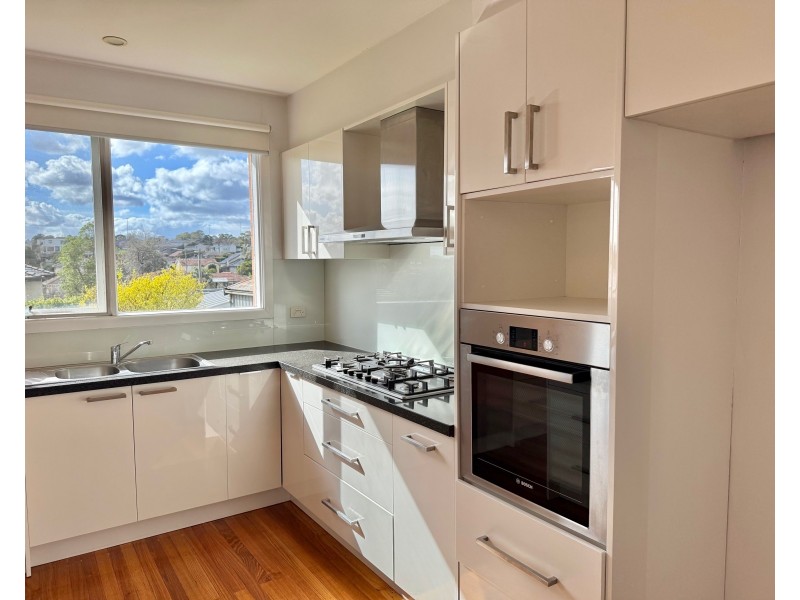 5 Glenda Street, Doncaster VIC 3108