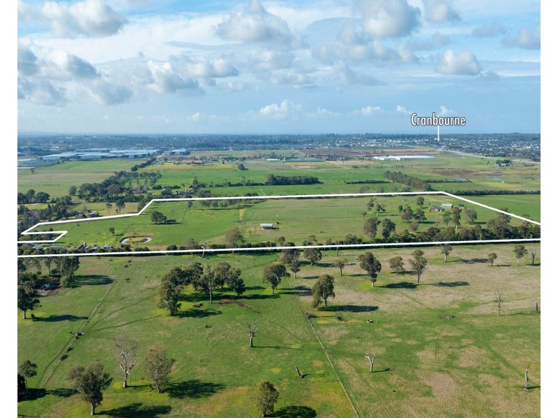 270 Wedge Road, Skye VIC 3977