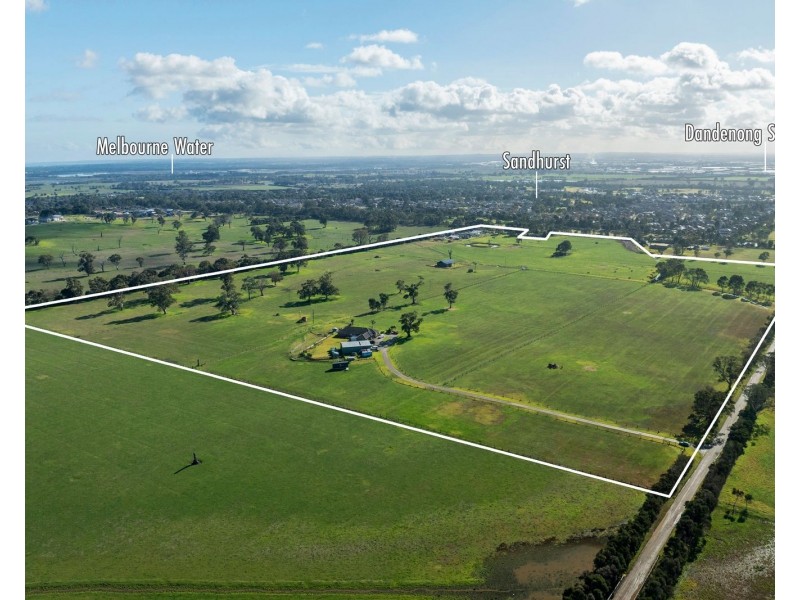 270 Wedge Road, Skye VIC 3977