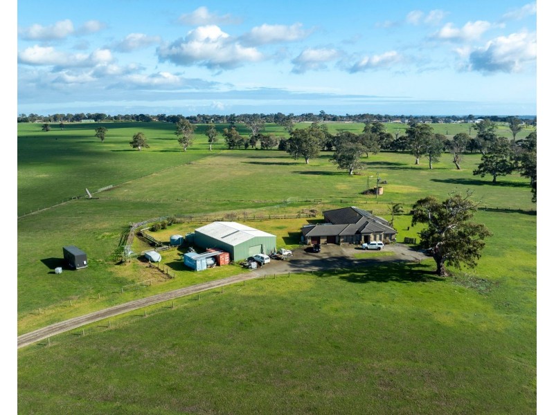 270 Wedge Road, Skye VIC 3977