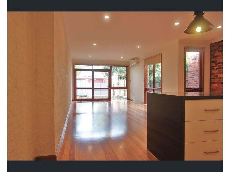 24 Benjamin Street, Parkville VIC 3052