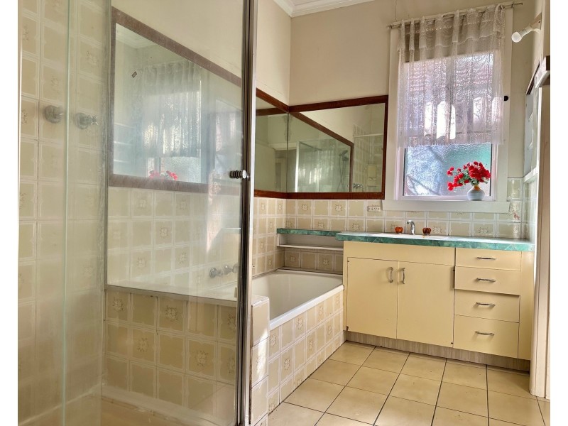 204 Clayton Road, Clayton VIC 3168