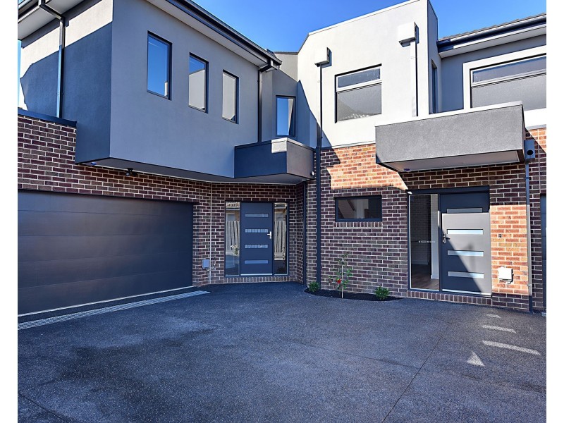 2/8 Myriong Street, Clayton VIC 3168