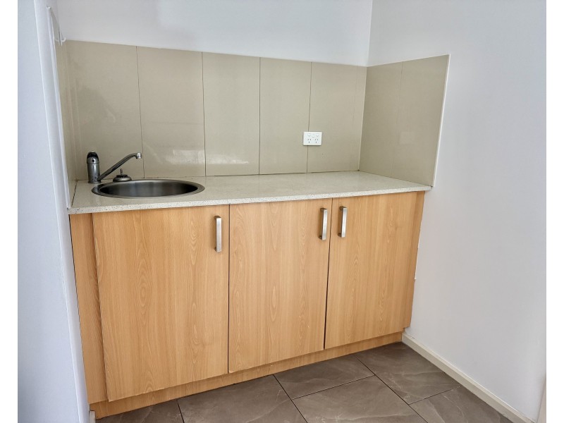 10/20 Myriong Street, Clayton VIC 3168