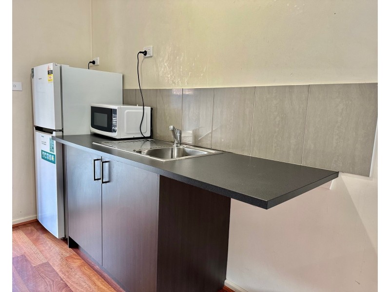 Studio 4/5 Rayhur Street, Clayton South VIC 3169