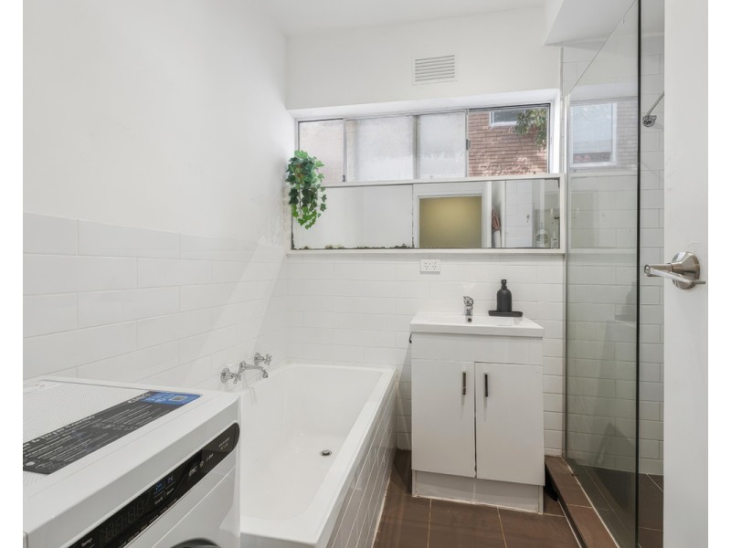 15/21-23 Tiuna Grove, Elwood VIC 3184