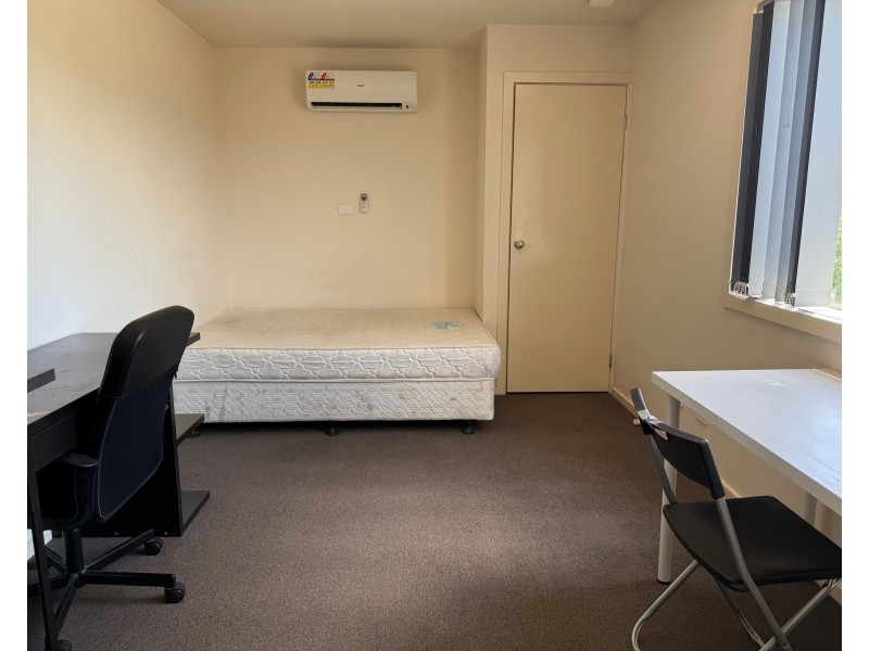 9/5 Rayhur Street, Clayton South VIC 3169