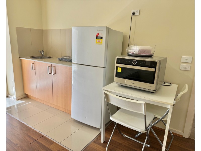2/20 Myriong Street, Clayton VIC 3168