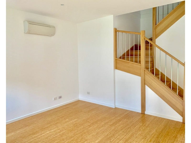 2/54 Edinburgh Street, Clayton VIC 3168