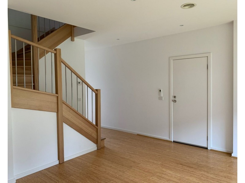 2/54 Edinburgh Street, Clayton VIC 3168