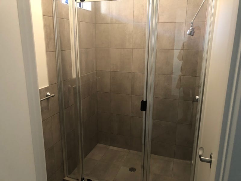 4 Grove Avenue, Elizabeth Park SA 5113