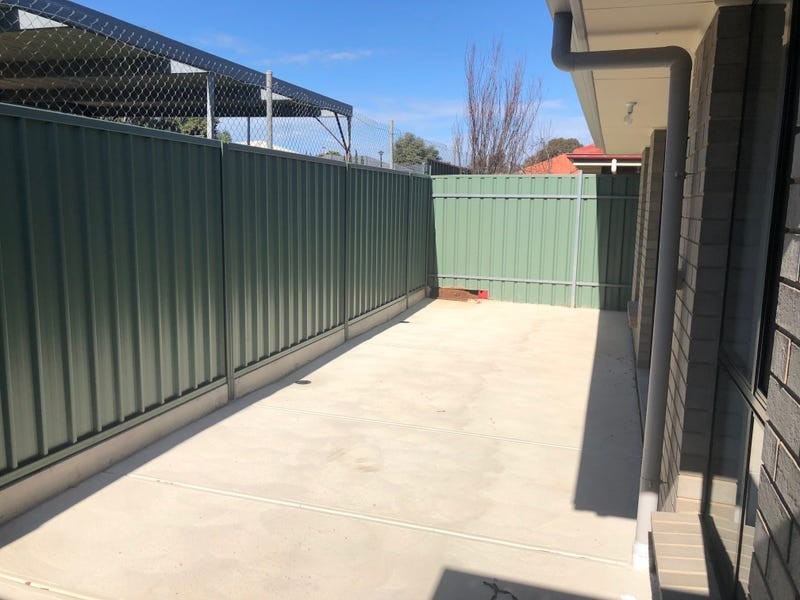 4 Grove Avenue, Elizabeth Park SA 5113