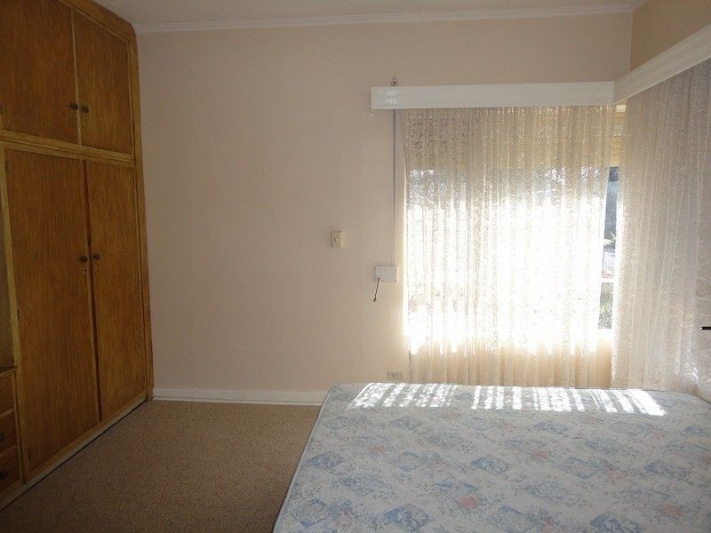 27 Walker Avenue, Paradise SA 5075