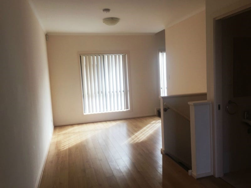 3/17 Euston Walk, Mawson Lakes SA 5095