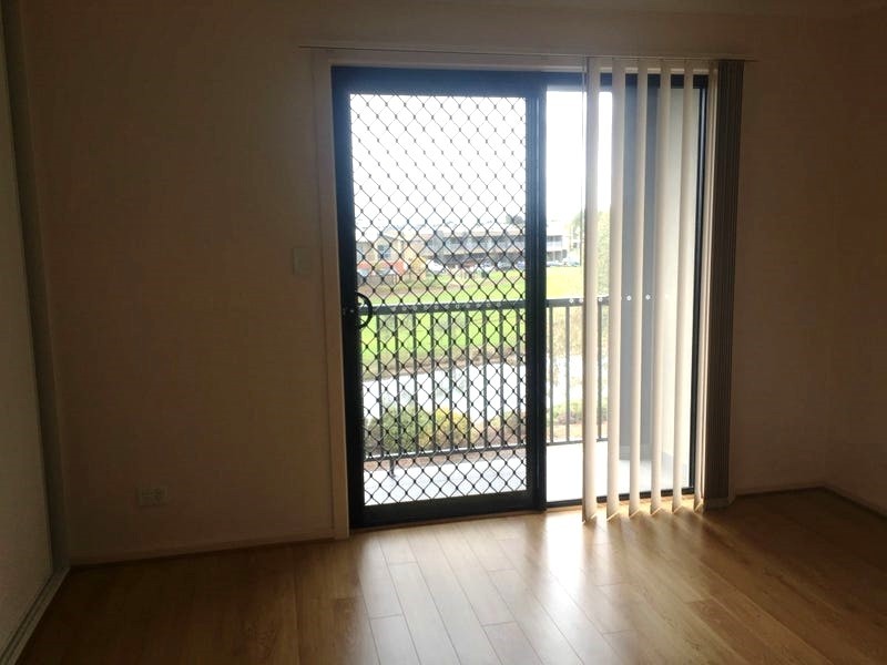3/17 Euston Walk, Mawson Lakes SA 5095