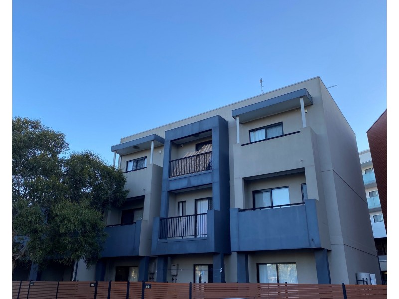 2/17 Euston Walk, Mawson Lakes SA 5095