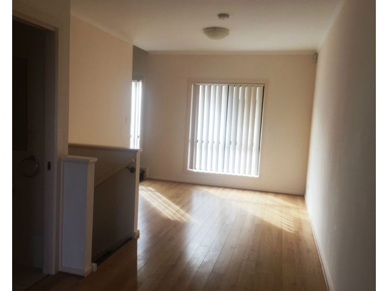 2/17 Euston Walk, Mawson Lakes SA 5095