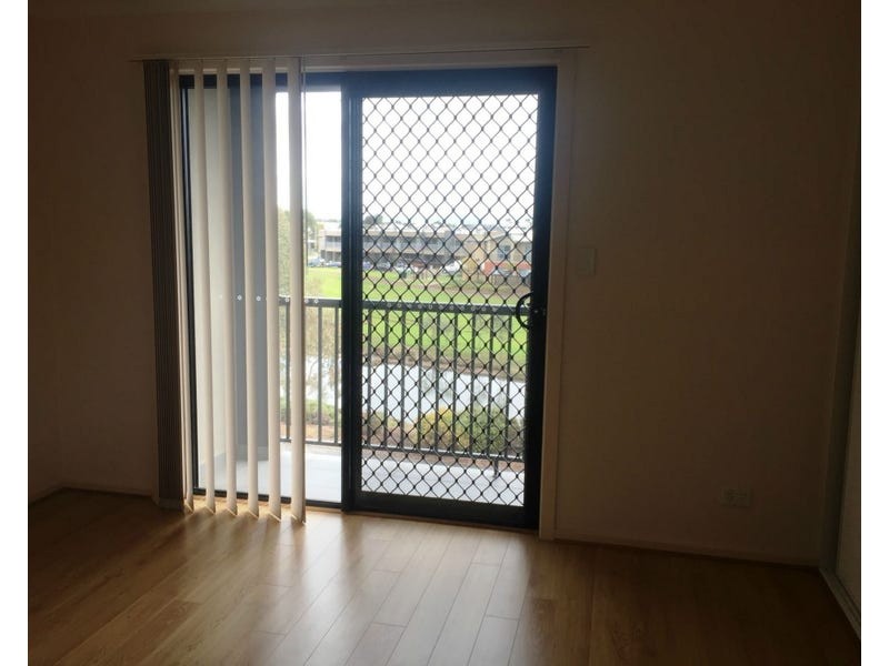 2/17 Euston Walk, Mawson Lakes SA 5095