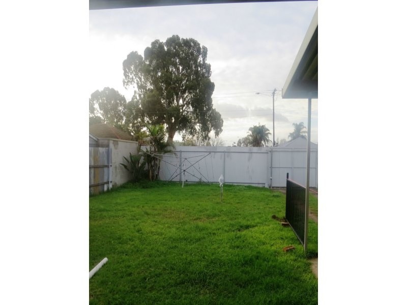 25 Ward Street, Pennington SA 5013