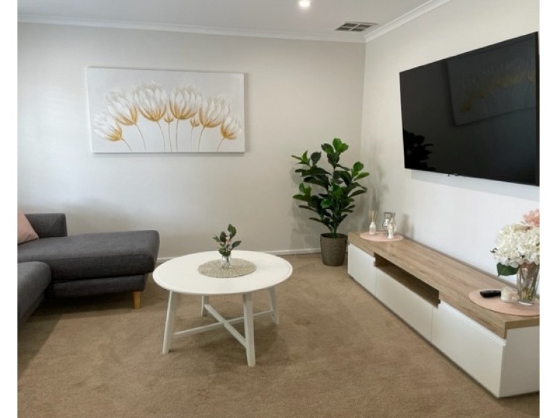 34 Sir Ross Smith Boulevard, Oakden SA 5086
