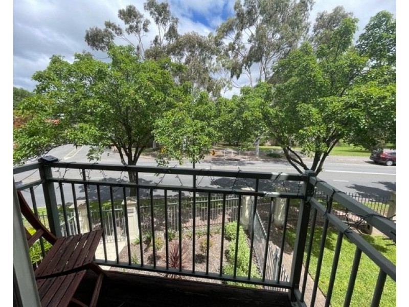 34 Sir Ross Smith Boulevard, Oakden SA 5086