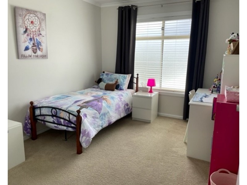 34 Sir Ross Smith Boulevard, Oakden SA 5086