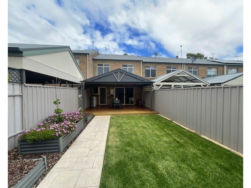 34 Sir Ross Smith Boulevard, Oakden SA 5086