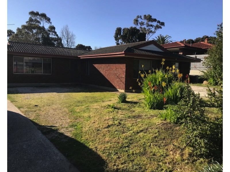 107 Sunnymeade Avenue, Aberfoyle Park SA 5159