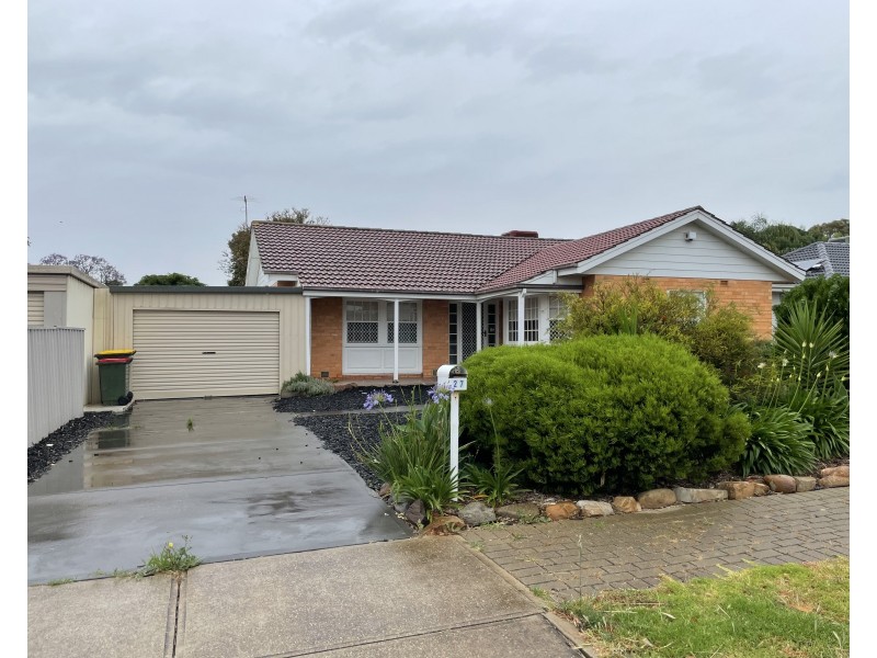 27 McKenzie Road, Elizabeth Downs SA 5113
