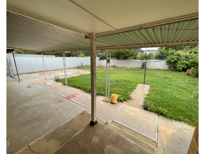 27 McKenzie Road, Elizabeth Downs SA 5113