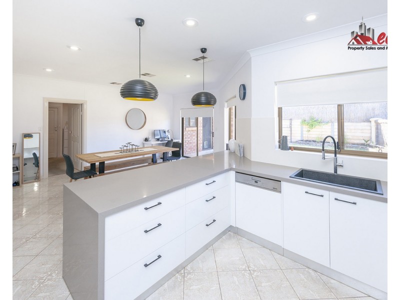 32 Mary Penfold Drive, Rosslyn Park SA 5072