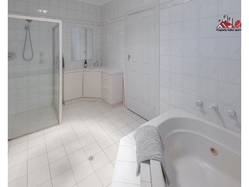32 Mary Penfold Drive, Rosslyn Park SA 5072