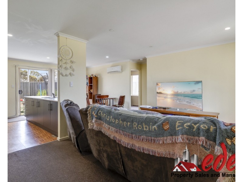 39 Hamra Drive, Smithfield SA 5114