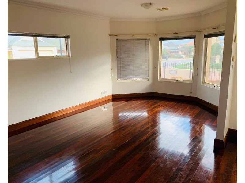 1 Greengate Lane, Mawson Lakes SA 5095