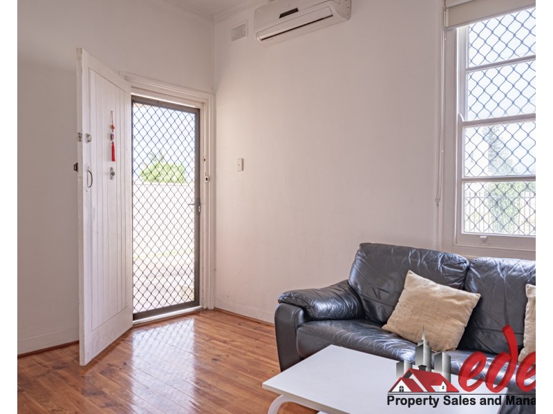 2 Woodmore Street, Woodville North SA 5012