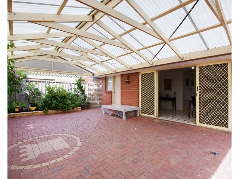 2 Lord Howe Avenue, Oakden SA 5086