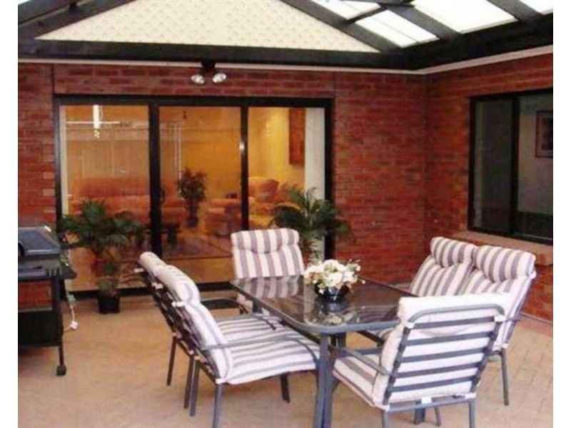 22 Kingfisher Avenue, Mawson Lakes SA 5095