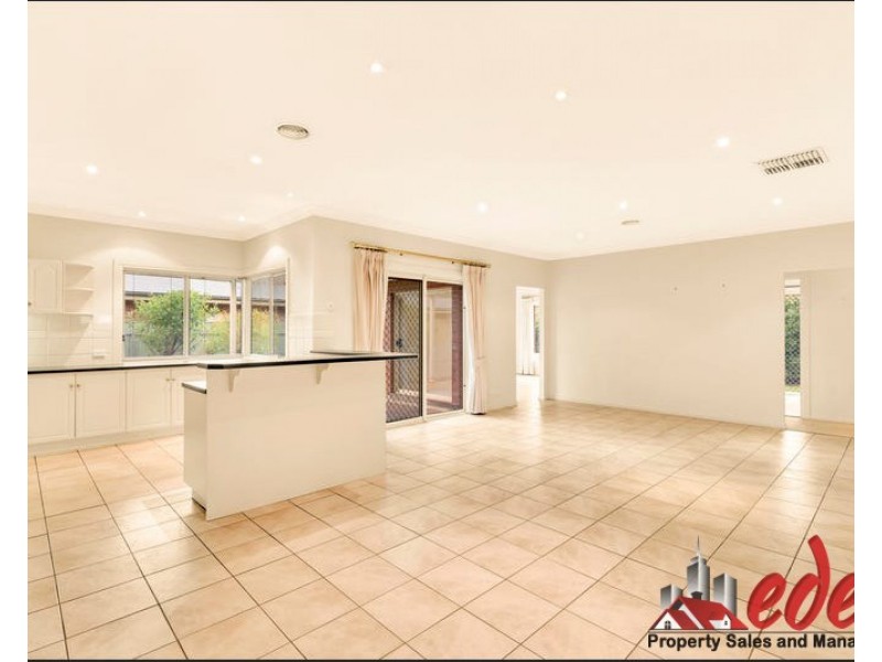 12 Parkview Drive, Mawson Lakes SA 5095