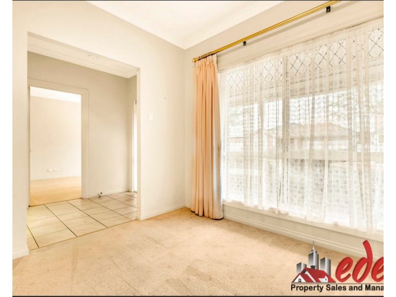 12 Parkview Drive, Mawson Lakes SA 5095