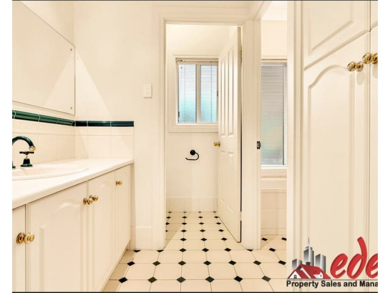 12 Parkview Drive, Mawson Lakes SA 5095