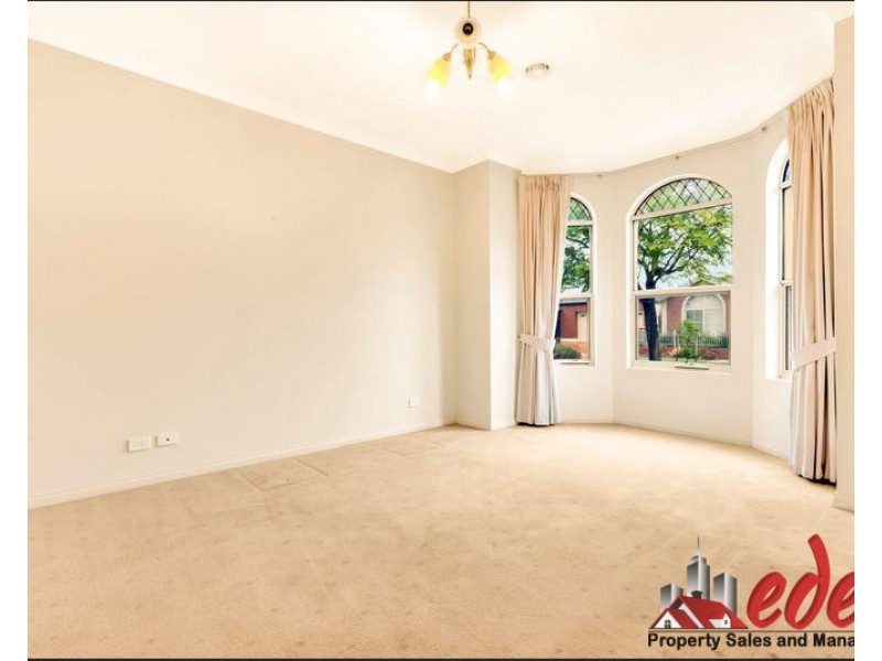 12 Parkview Drive, Mawson Lakes SA 5095