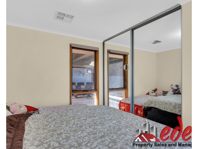 38 Milligan Drive, Para Vista SA 5093