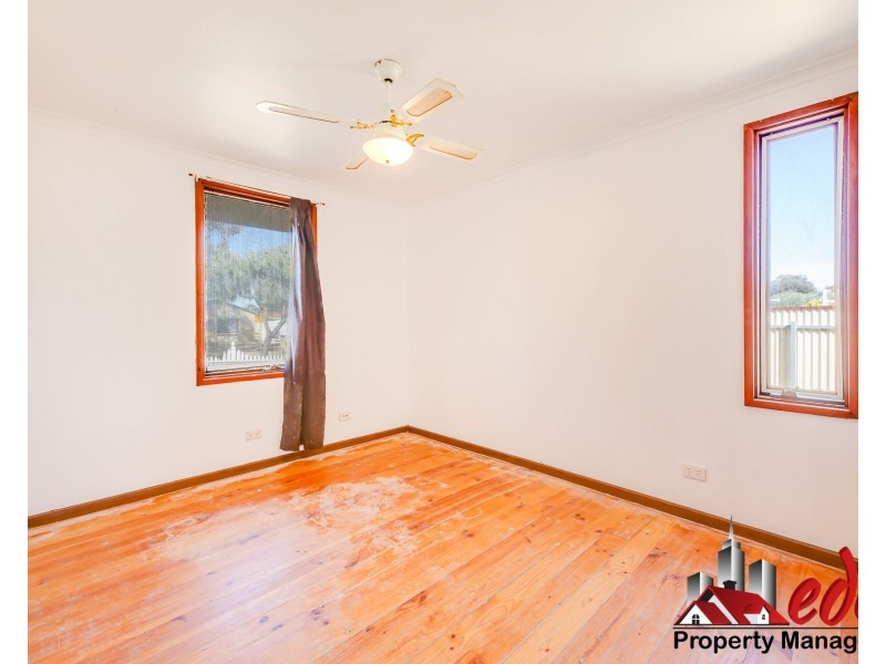 4 Myall Avenue, Munno Para SA 5115