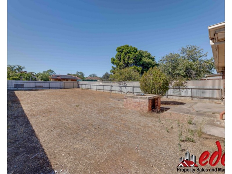 16 Dolphin Street, Elizabeth East SA 5112