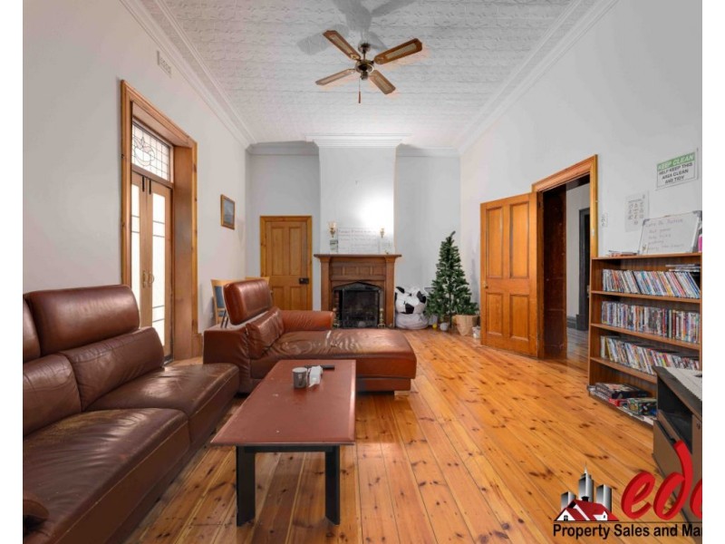 72 Adelaide Road, Murray Bridge SA 5253