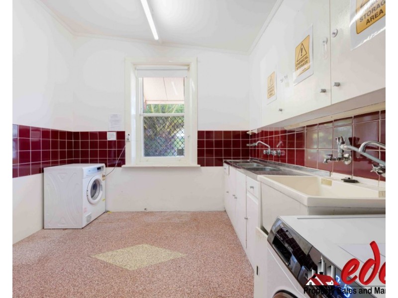 72 Adelaide Road, Murray Bridge SA 5253