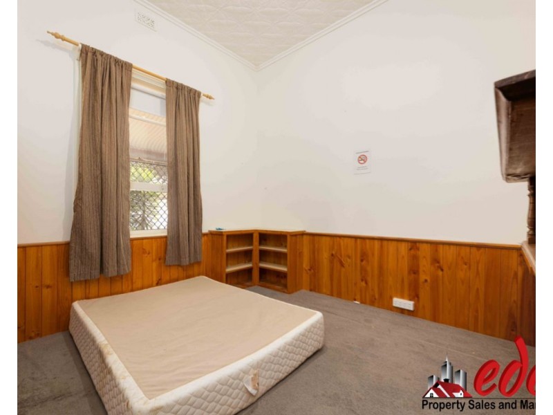 72 Adelaide Road, Murray Bridge SA 5253