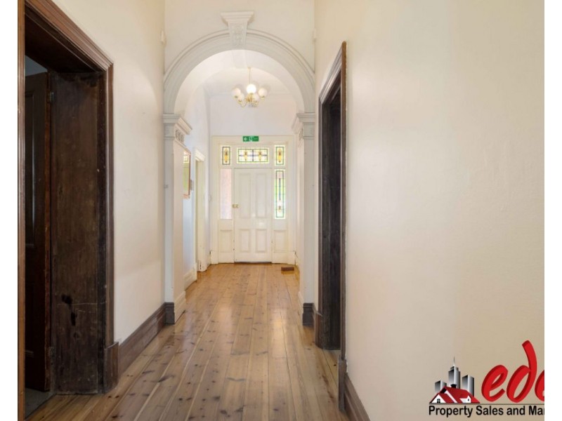 72 Adelaide Road, Murray Bridge SA 5253