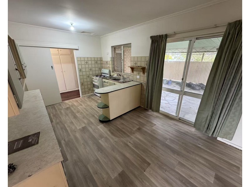 15 Murray Street, Ridgehaven SA 5097