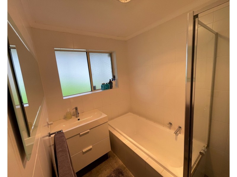27 Manunda Way, Hallett Cove SA 5158